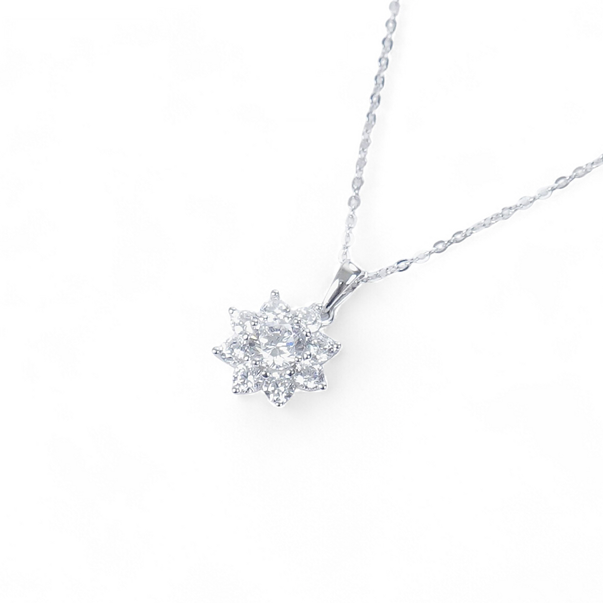 Shimmering Snowflake Crystal Necklace (SP10656D)